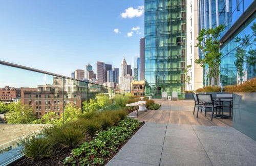 Downtown Seattle Hotel | Embassy Suites By Hilton Seattle Downtown Pioneer Square