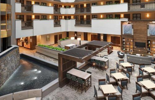 Alpharetta Hotel | Embassy Suites by Hilton Atlanta Alpharetta