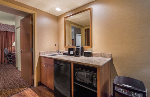 Loveland Hotel | Embassy Suites by Hilton Loveland Conference Center