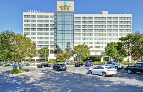 Santa Clara Hotel | Embassy Suites by Hilton Santa Clara Silicon Valley