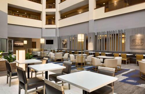 Grapevine Hotel | Embassy Suites Dallas - DFW Airport North