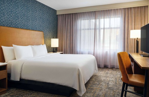 Downtown Lincoln Hotel | Embassy Suites Lincoln