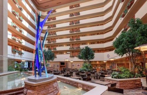 Loveland Hotel | Embassy Suites Loveland Conference Center