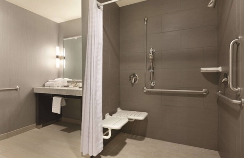Tanasbourne Hotel | Embassy Suites Portland/Hillsboro, Oregon
