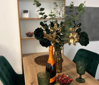 Tractorul Apartment | Emerald Residence