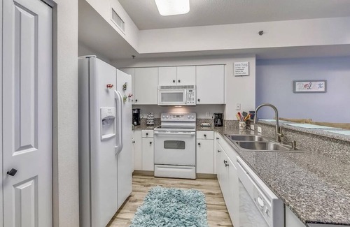 Panama City Beach Condo | Emerald Tide Retreat 327-Gulf Views-Sleeps 6