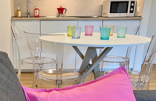 Jesolo Apartment | "Emma", lovely apartment 80 meters from the sea with garden and pool π π₯°π·πΈ