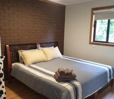 Wooragee House | Emmasprings Retreat