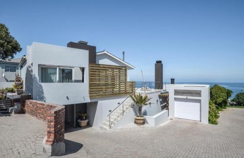 Yzerfontein Apartment | Emmaus-On-Sea