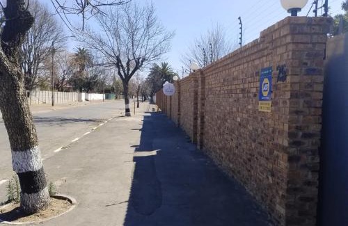 Germiston House | EMPEROR LODGE AND TOURS