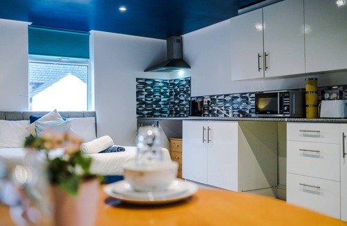 Fleetwood Apartment | Empire Fleetwood Apartments - Windsor Terrace