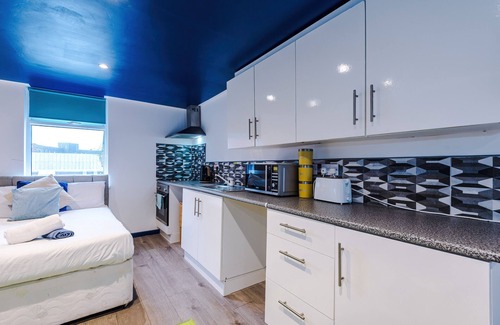 Fleetwood Apartment | Empire Fleetwood Apartments - Windsor Terrace