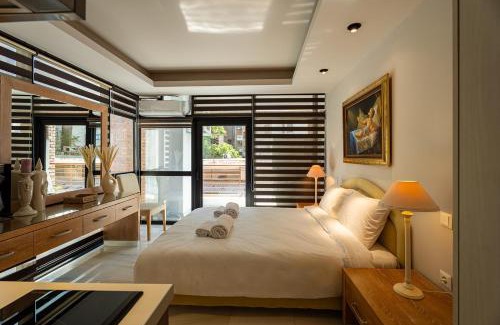 Thessaloniki City Centre Apartment | Empyrean Luxury Suites
