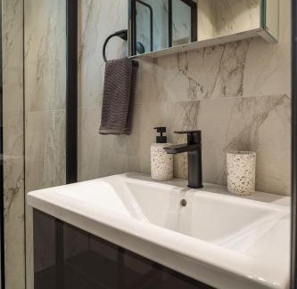 Thessaloniki City Centre Apartment | Empyrean Luxury Suites