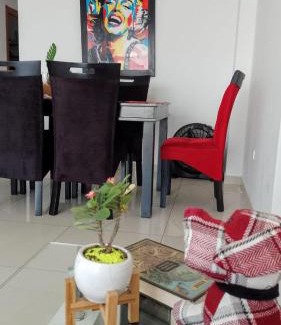 Trujillo Apartment | En el centro y hermosa vista! Con cochera