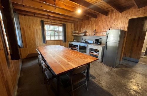 Pueblo Nuevo Cabin | Encantadora Cabaña del Lago @Parque La Pirámide