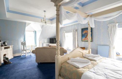 Niton House | Enchanted Manor