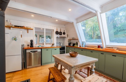 Ostend House | Enchanted Valley - Secret Cottage