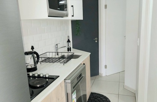Greater Johannesburg Metropolitan Area Apartment | Enchanting apartment, centrally located in Fourways.
