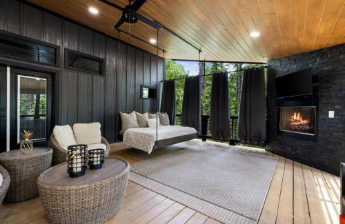 Broken Bow House | Enchanting Escape for Two