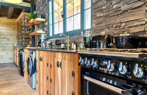 Koycegiz House | Enchanting Forest Cottage with Lake View