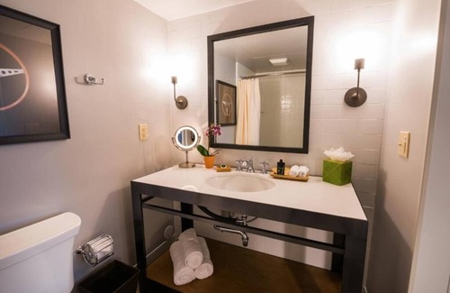 Live Oak Hotel | Enchanting Forest Room with Pool, Hot Tub, and Scenic Trail Access