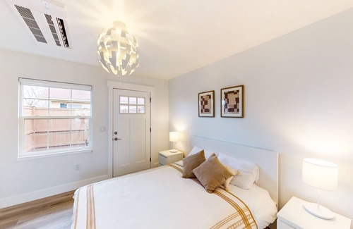 Soap Lake Apartment | Enchanting lake retreat with large patio - near beach access & hiking trails