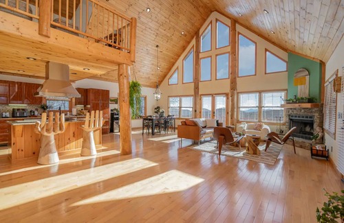 Old Fort House | Enchanting Mountain Oasis