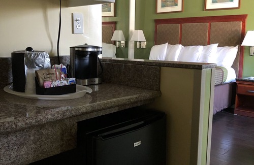 Culver - West Hotel | Encore Motel Near Marina Del Rey, Culver City & Venice