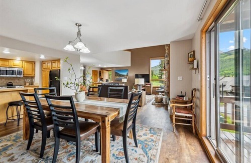 Purgatory Condo | End Unit at Cascade Village - Great Views/EV Charger - 2 Miles to Purg