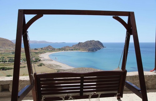 Myrina House | Endless Blue