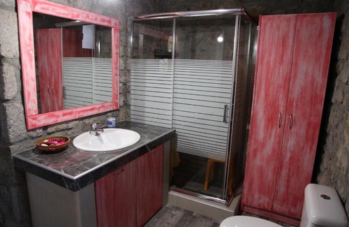 Myrina House | Endless Blue