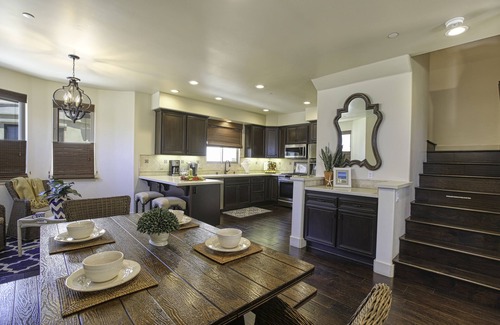 Downtown House | Endless Summer with Ocean Views, Ocean Side Hwy 101