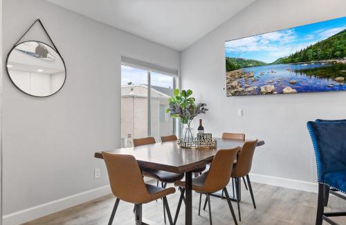 Huntington Beach House | Endless Sunset- Near Beach Surf and Pet Friendly