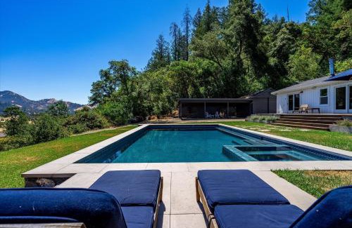 Calistoga House | Endless Views, Outdoor Kitchen And Pool-Hot Tub!