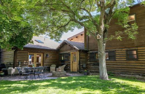 Holladay Bed & Breakfast | Engen Hus Bed and Breakfast