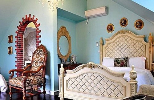 Wujie Bed & Breakfast | England Castle B&B