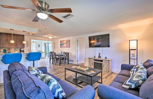 Englewood South House | Englewood Escape w/Screened-In Pool & Grill!