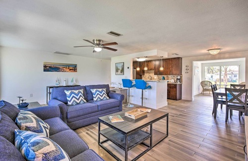 Englewood South House | Englewood Escape w/Screened-In Pool & Grill!