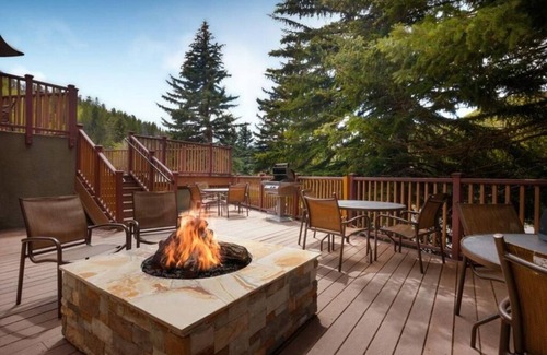 Highland Meadows Condo | Enjoy a 3 Day Fall Weekend -2-bedroom condo at Marriott Resort in charming Vail