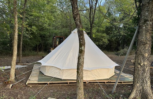 Alton RV Rental | Enjoy a relaxing, romantic getaway in nature with all the comforts of home.