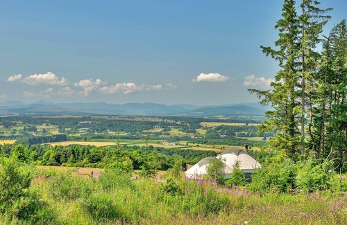 Auchterarder Ski Chalet | Enjoy a romantic getaway for two surrounded in the beautiful nature
