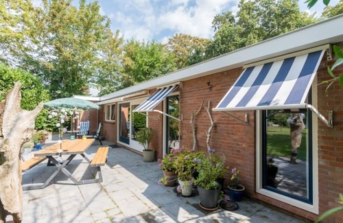 Renesse House | Enjoy all seasons in the Zoet and Zout beach house Situated in a unique location, close to both Ren