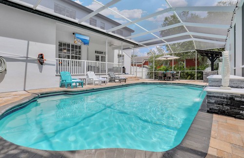 Apollo Beach House | Enjoy Florida warm fall days