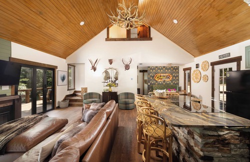 West Union House | Enjoy Lake Keowee with Private Sandy Beach, Dock, Water Toys, PWC & Boat options