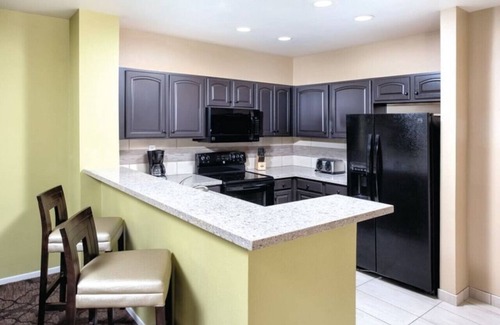 Enterprise Apartment | Enjoy Las Vegas Blvd with the Family in 2BD condo with resort lazy river