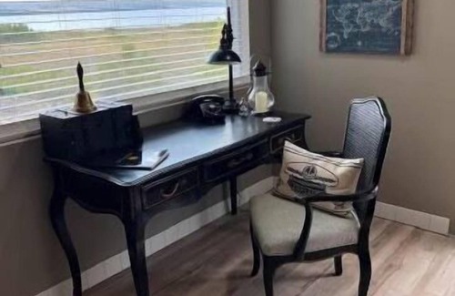 Peoria Heights House | Enjoy Sunsets in a enclosed Jacuzzi in any weather!