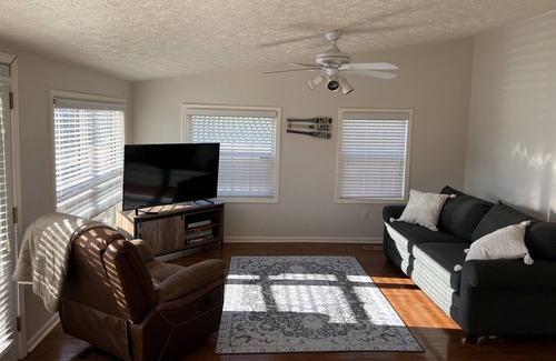 Flat Hollow Marina Cottage | Enjoy the breathtaking views, within walking distance to Flat Hollow Marina!