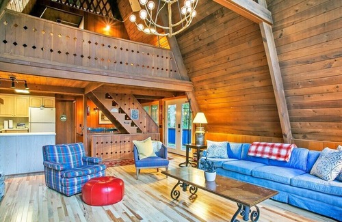 Wolf Laurel Ski Chalet | Enjoy the Peaceful Mountain Air- Hike/Explore!