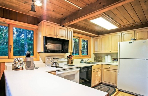 Wolf Laurel Ski Chalet | Enjoy the Peaceful Mountain Air- Hike/Explore!
